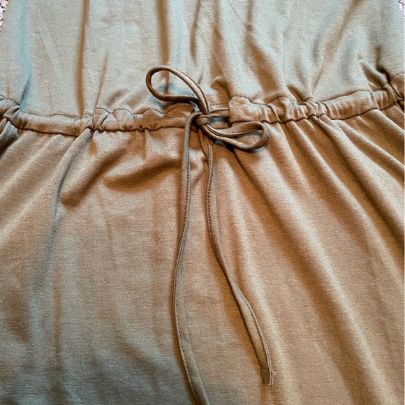 NWT! V-Neck Split-Side Drawstring Midi Dress - Picture 6 of 10